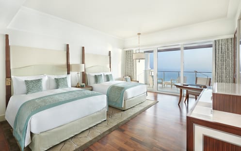 Pearl Club Sea View Queen Room